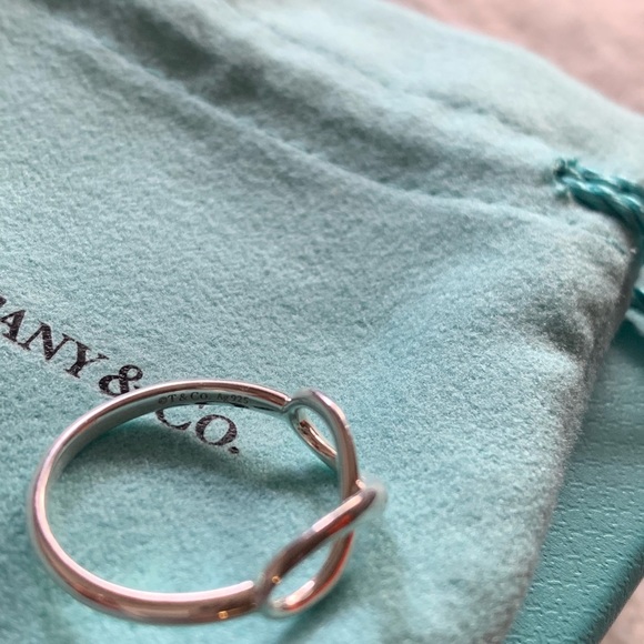 Tiffany&co Infinity ring 7.5 - Picture 1 of 4